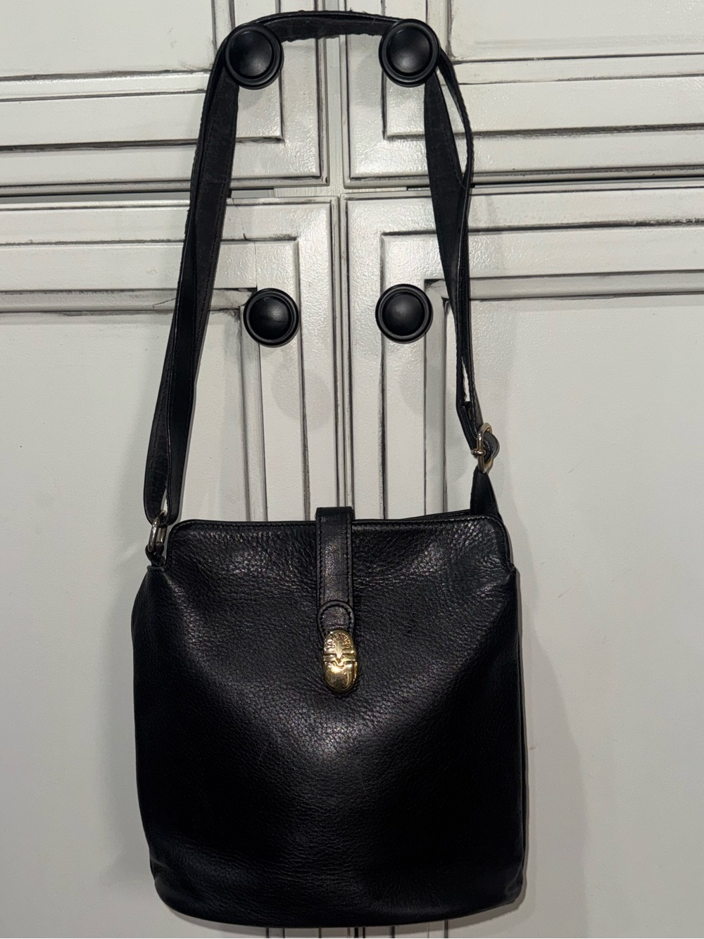 Vintage Valentina crossbody bucket bag purse Made in Italy pebbled leather